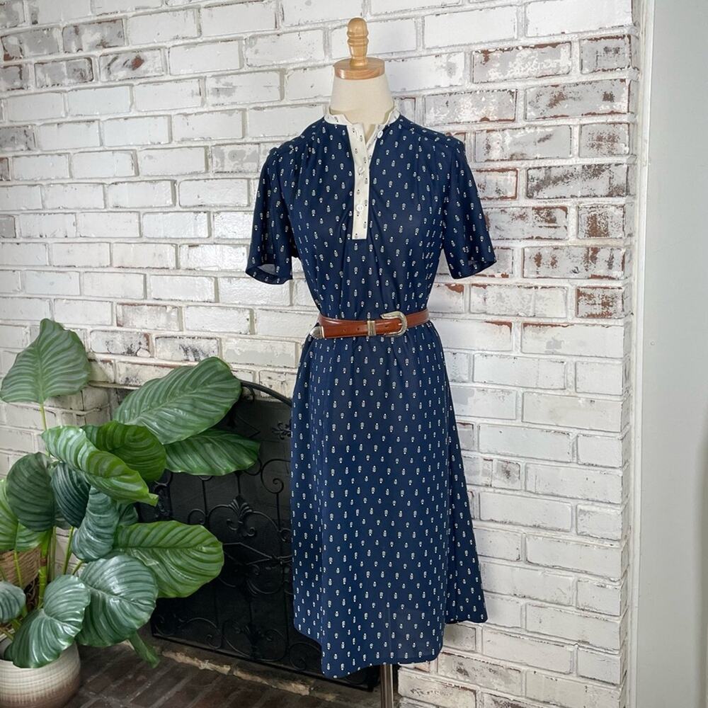Vibtage 60s 70s Navy Cream Star Pattern Short Sleeve Midi Shirt Dress